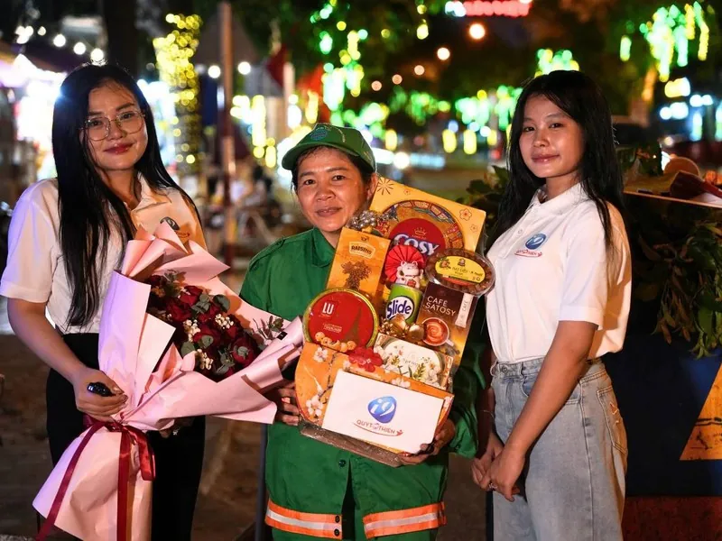 Đội ngũ hỗ trợ khách hàng Oxbet sẵn sàng phục vụ